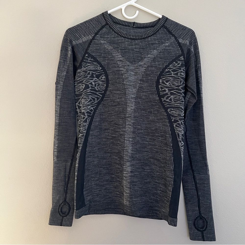 Lululemon Rest Less Pullover Women’s Size 6 Athleisure Thumbholes Running Yoga